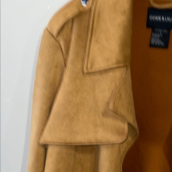 Tan Cropped Blazer with Tailored Fit - Picture 5 of 7